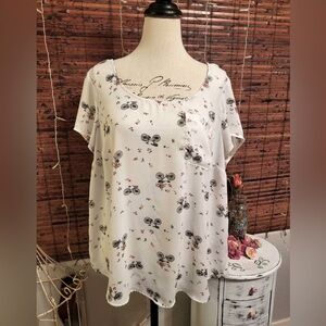 👚5for$15!🕶️ Torrid top.